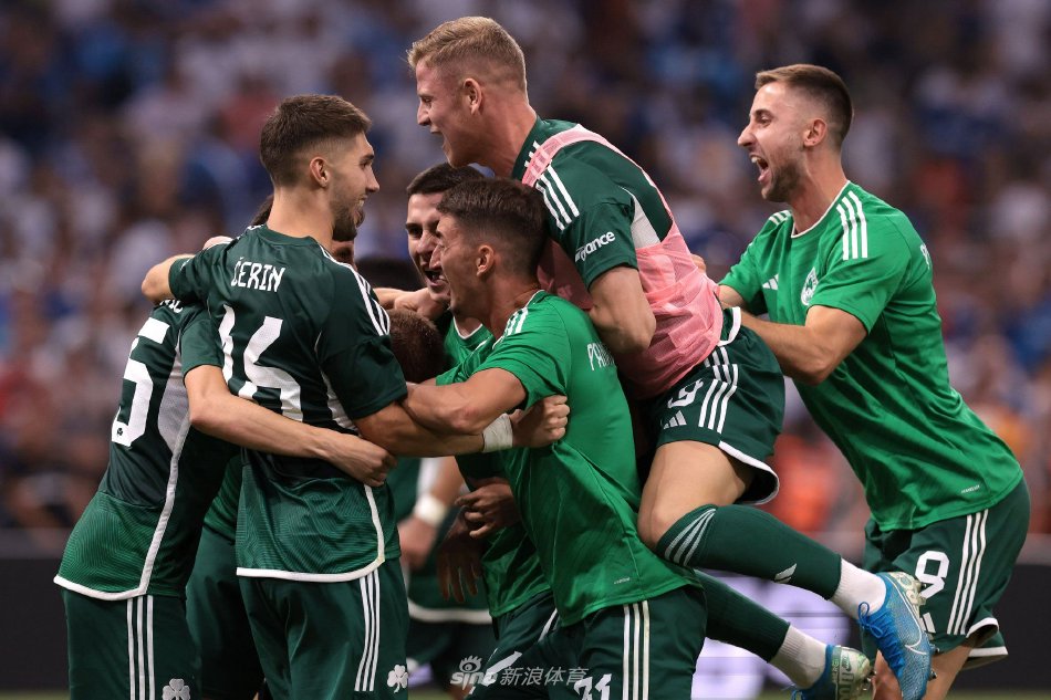 亚队在战术 亚队在战术